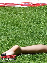 12 pictures - Cuties model their very sexy bikinis