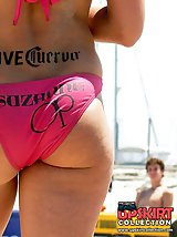 12 pictures - Super erotic girls in small bikinis