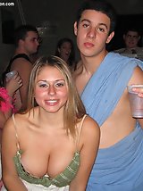 24 pictures - Girls never mind getting their downblouse shot