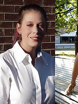 8 pictures - pantyhose no panties candid upskirt pics