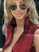 10 pictures - Downblouse parade upskirt pics