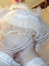 10 pictures - Naughty Brides upskirt photos