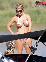 12 pictures - Hot natural tits bikini babes here